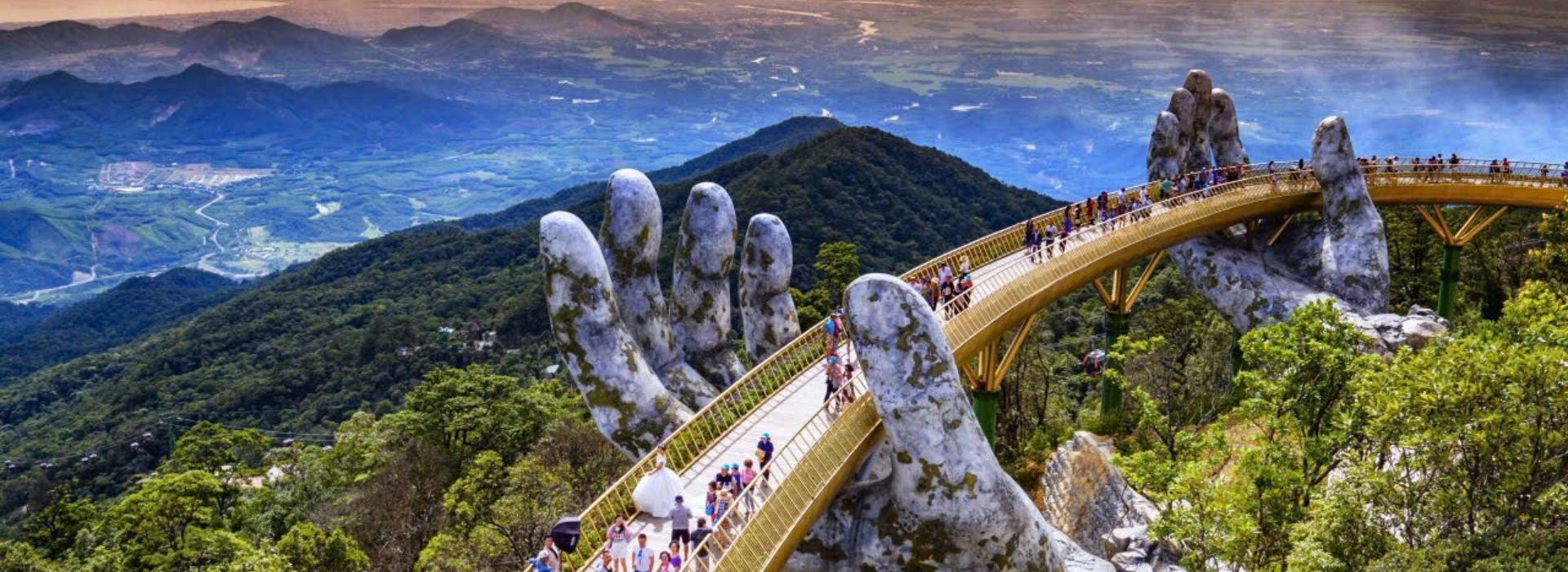 Du lich miet vuon cau vang Da Nang Ba Na Hill