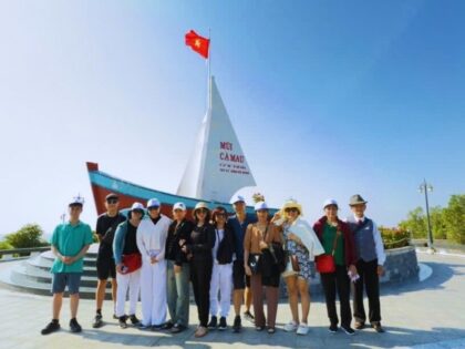 Tour Miền Tây 3 ngày 2 đêm: Mỹ Tho – Bến Tre – Cần Thơ – Sóc Trăng – Bạc Liêu – Đất Mũi Cà Mau, du khách tham quan miệt vườn, chợ nổi, trải nghiệm sông nước