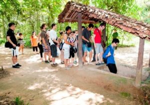 Tour Củ Chi 1 ngày | Miệt Vườn Daily Travel Group - tham quan địa đạo