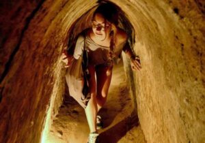 Tour Củ Chi 1 ngày | Miệt Vườn Daily Travel Group - địa đạo