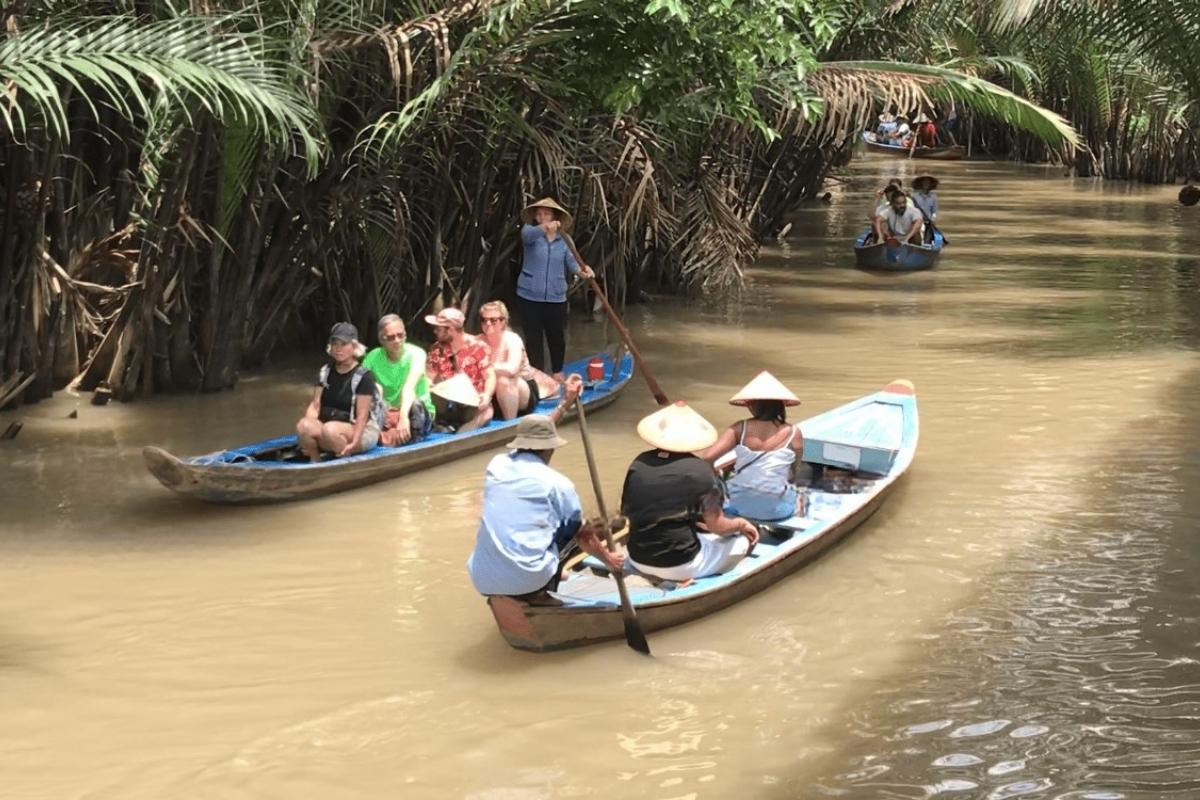 Tour miệt vườn Miền Tây - xuồng chèo