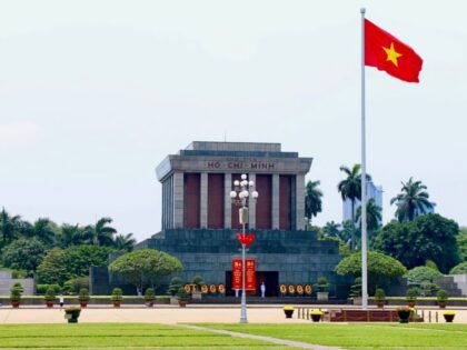 Tour Miền Bắc 3 ngày - Miệt Vườn Daily Travel - Lăng CT HCM