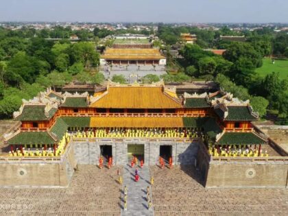 ngo-mon-kinh-do-hue Tour Đà Nẵng 1 ngày | Miệt Vườn Daily Travel - Huế - Lăng tẩm Triều Nguyễn