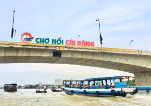 Tham quan chợ nổi Cái Răng | Miệt Vườn Daily Travel