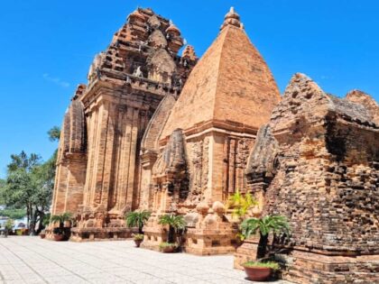 thap-ba-nha-trang-kalan Tour Nha Trang Phan Thiết 4 ngày 3 đêm | Miệt Vườn Daily Travel - Tháp Bà Pô Nagar